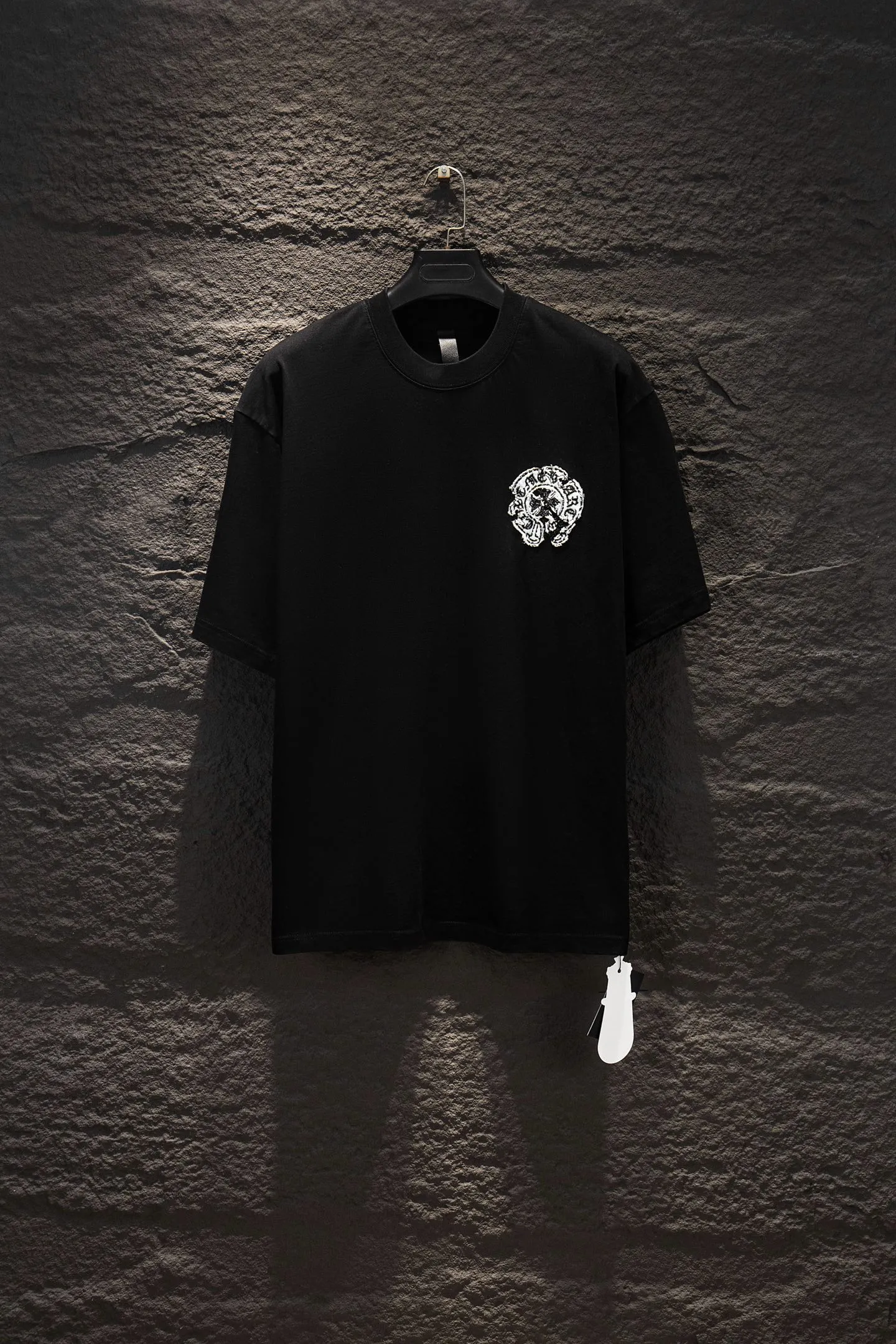 ：7291# 🆕chrome hearts os ， nice✔️ ⚠️100% 32 ， ， ， ！！ ， ！ # # ， ； 。 。 oversize ， ！ ， ！ “ ” 💏 :Black White Size:S M L XL